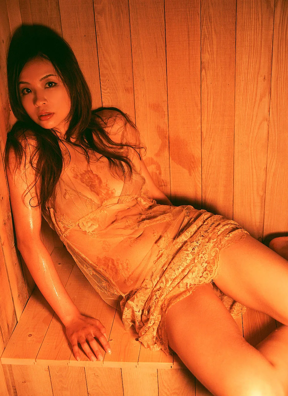 [Image.tv] Album ảnh "インリン・オブ・ジョイトイ - Naked Thread" của Yan Yinling - 8