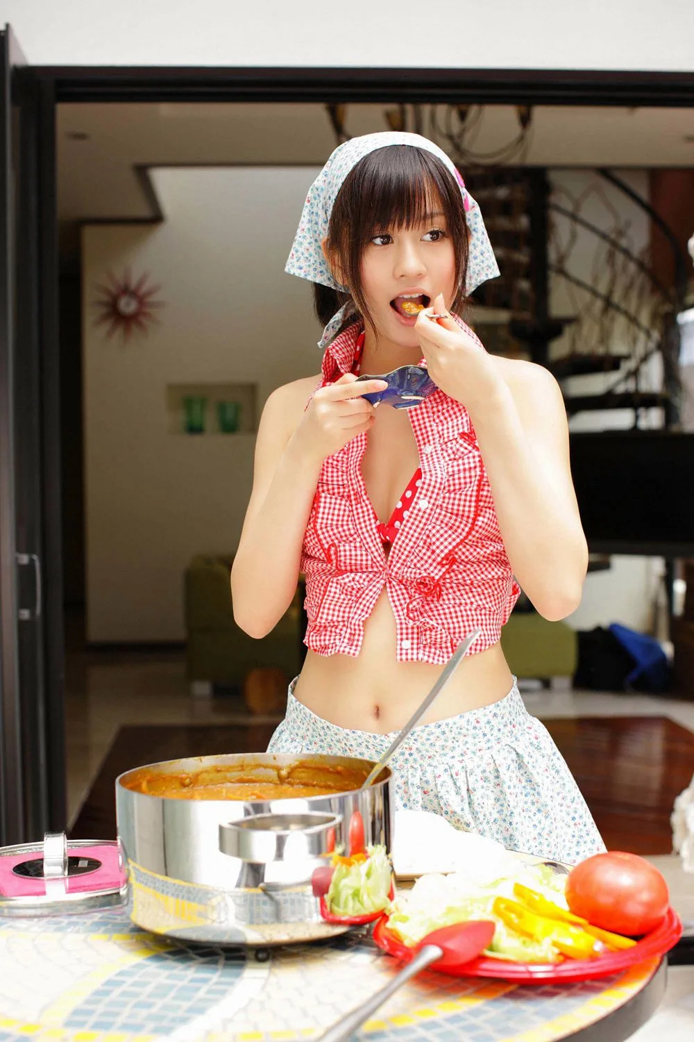 [YS[Web] Tập 330 Album ảnh "Tập thứ 4 về sự xuất hiện của Sugaru" của Maeda Atsuko - 8