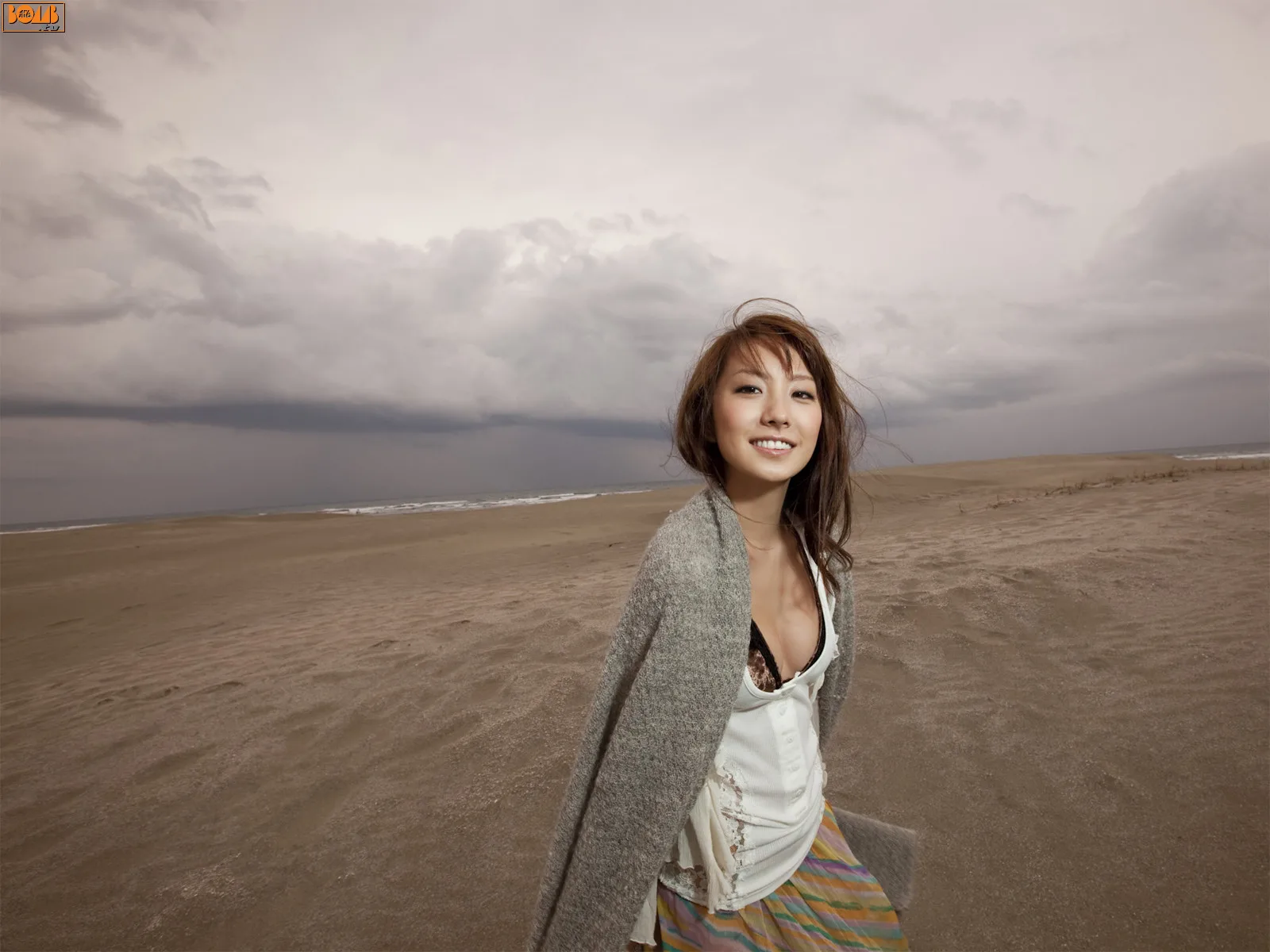 Bom.TVAzusa Yamamoto, tháng 10 năm 2009 - 5
