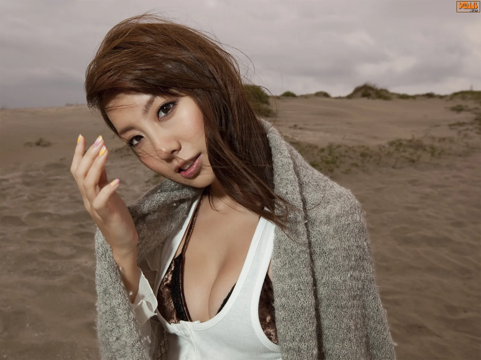 Bom.TVAzusa Yamamoto, tháng 10 năm 2009 - 4