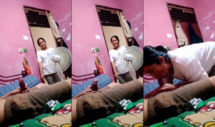 Clip: Đang quay tay thì mẹ bất ngờ vào phòng thanh niên còn bắt mẹ bú cu thỏa mãn giúp - Clip Hot Việt